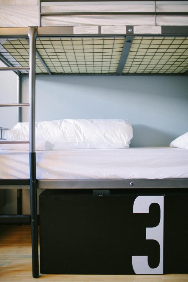 The Local Ny Hostel New York Exterior photo